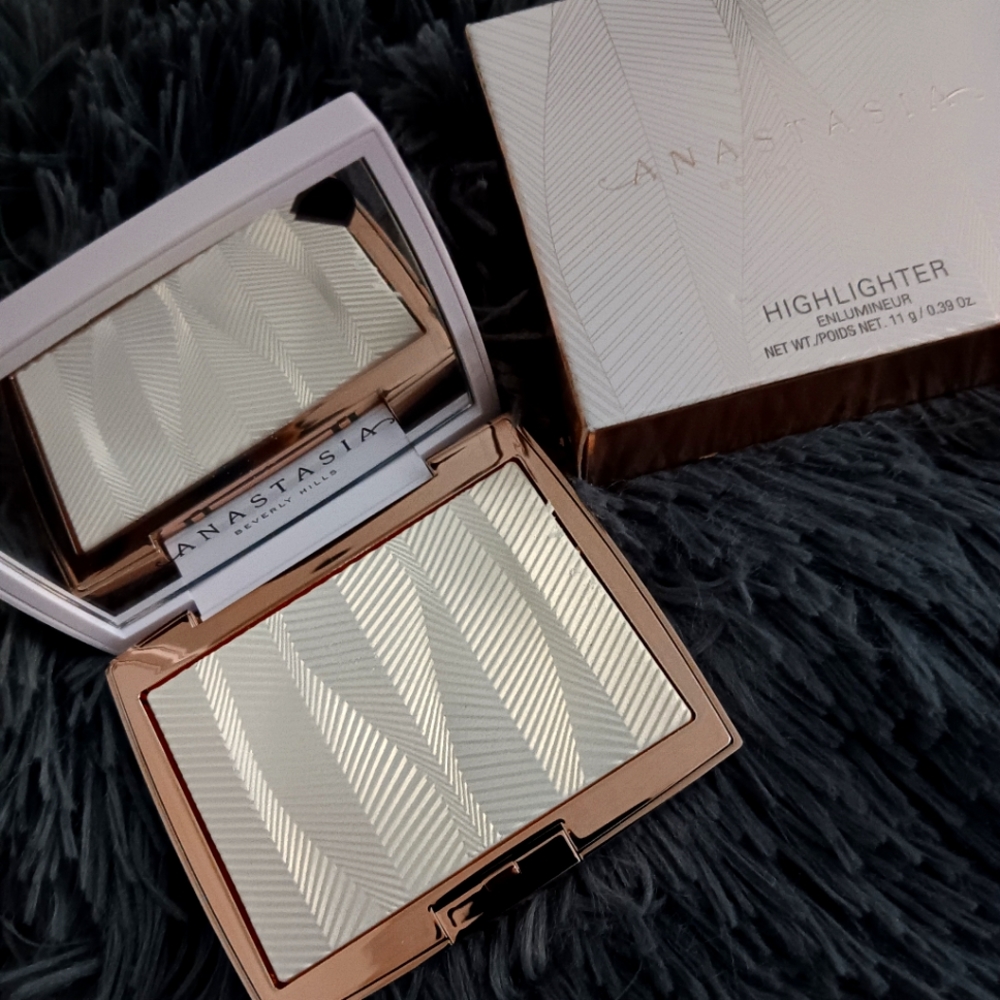 Anastasia Glow Seeker Highlighter